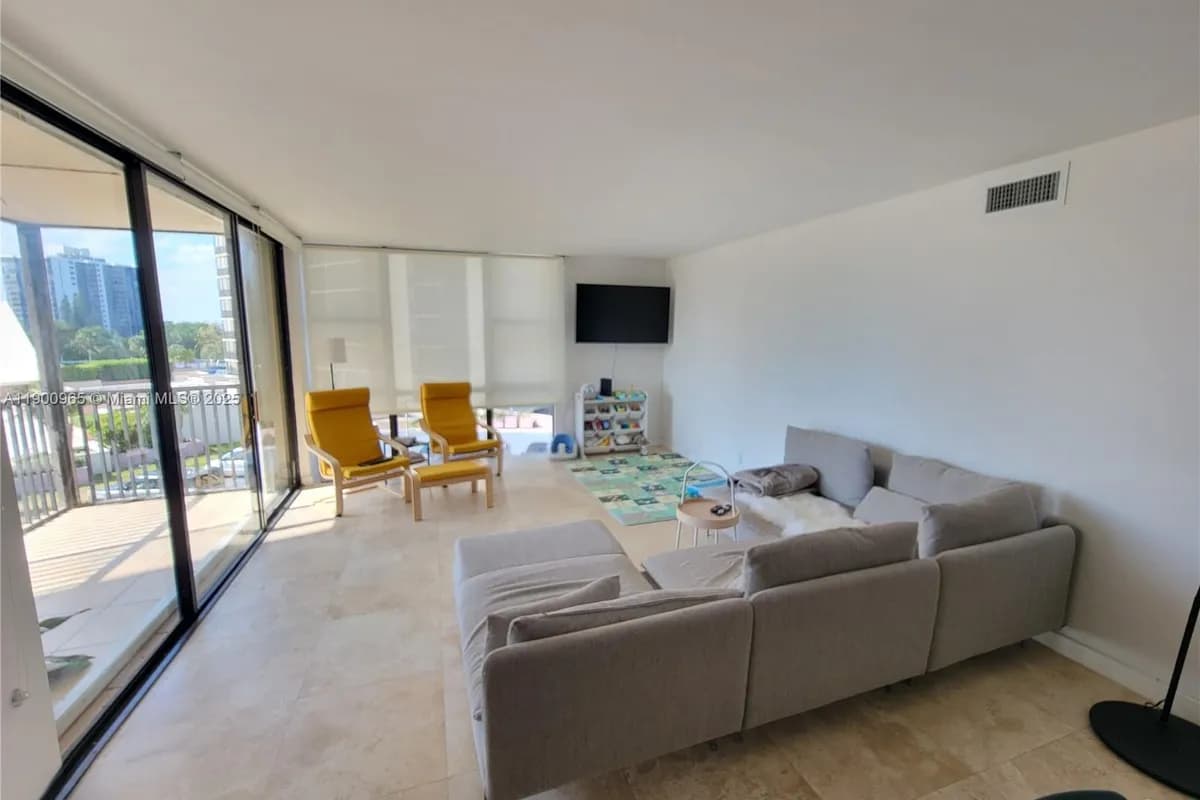 20379 W Country Club Dr # 539, Aventura FL 33180