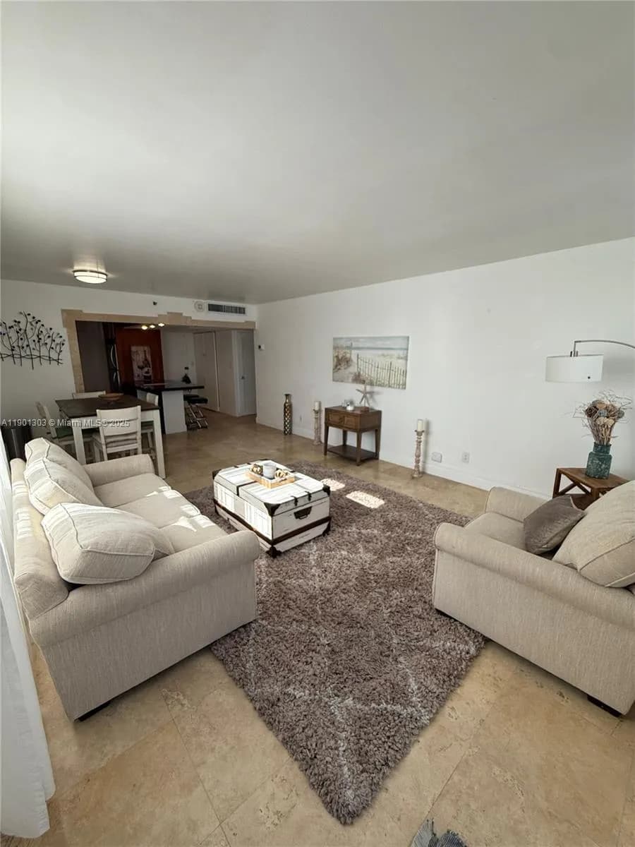 100 Lincoln Rd # 1111, Miami Beach FL 33139