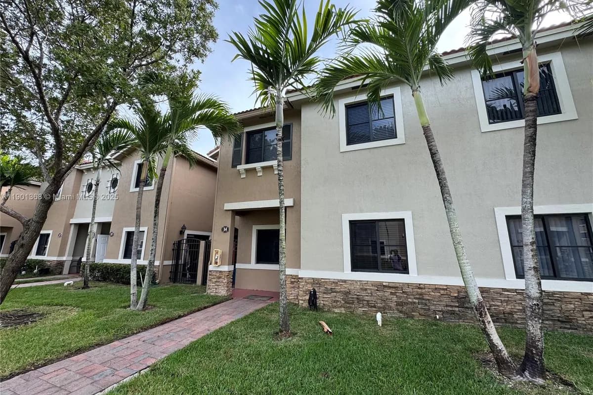 22411 SW 88th Pl # 26, Cutler Bay FL 33190