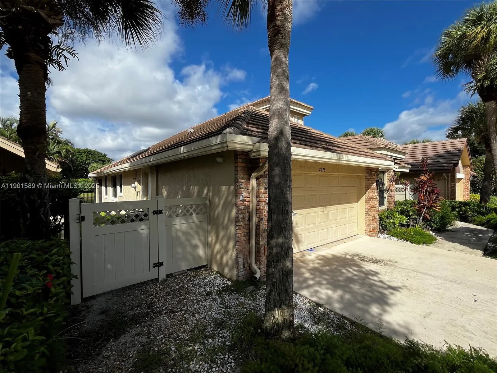 8079 Popash Ct, Boynton Beach FL 33472