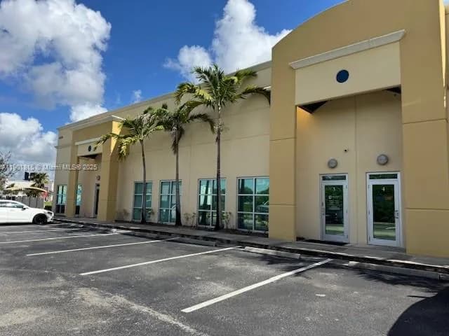 10380 W State Road 84 # 3, Davie FL 33324