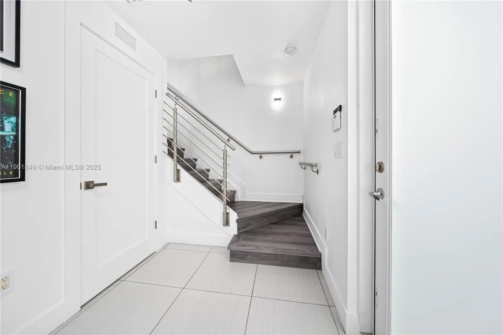 9153 NW 33rd St, Doral FL 33172