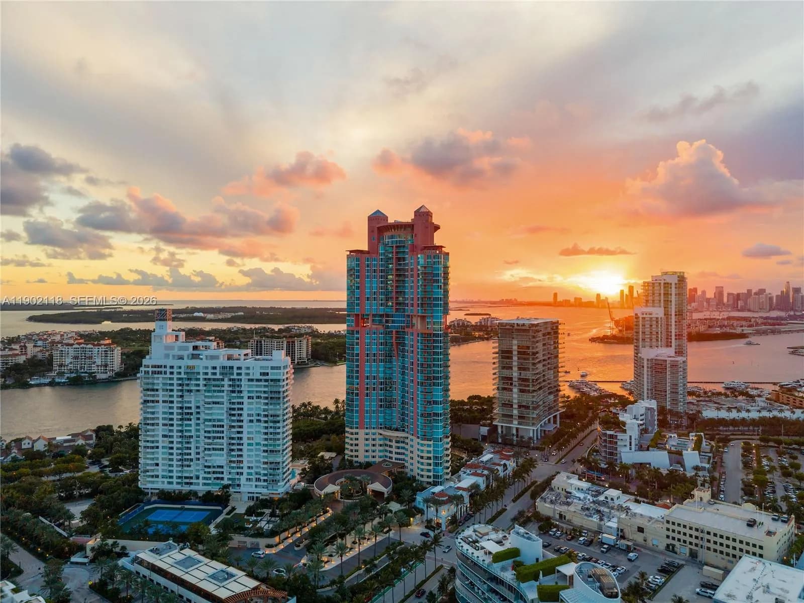 300 S Pointe Dr # 3103, Miami Beach FL 33139