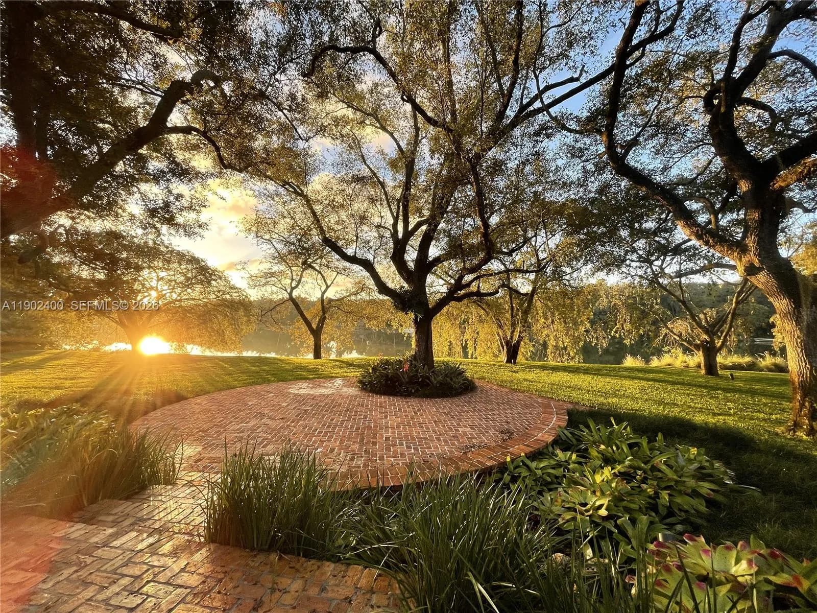 5390 Banyan Dr, Coral Gables FL 33156