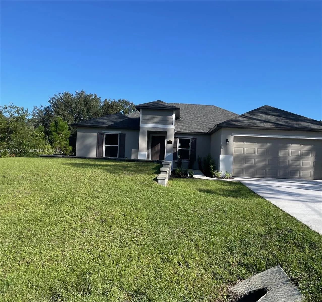 8030 SUN N LAKES, Sebring FL 33872