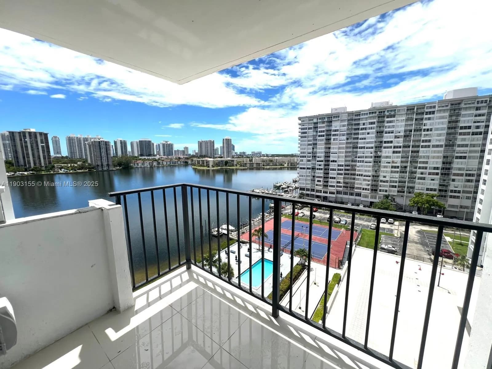 2780 NE 183rd St # 1110, Aventura FL 33160