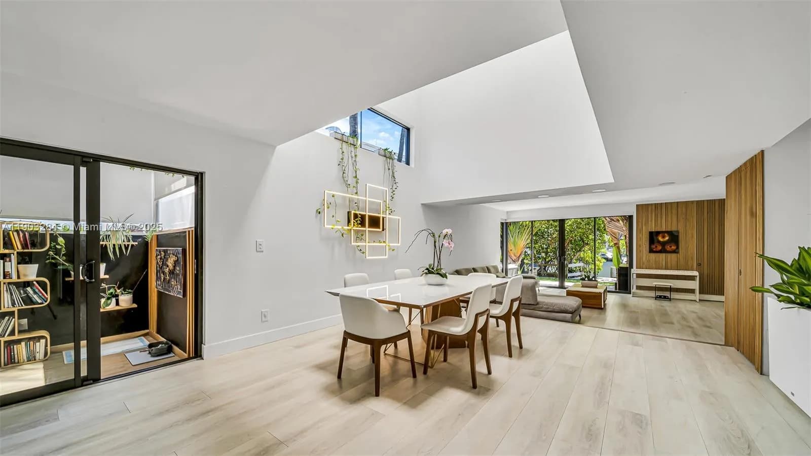 300 Poinciana Dr # 702, Sunny Isles Beach FL 33160