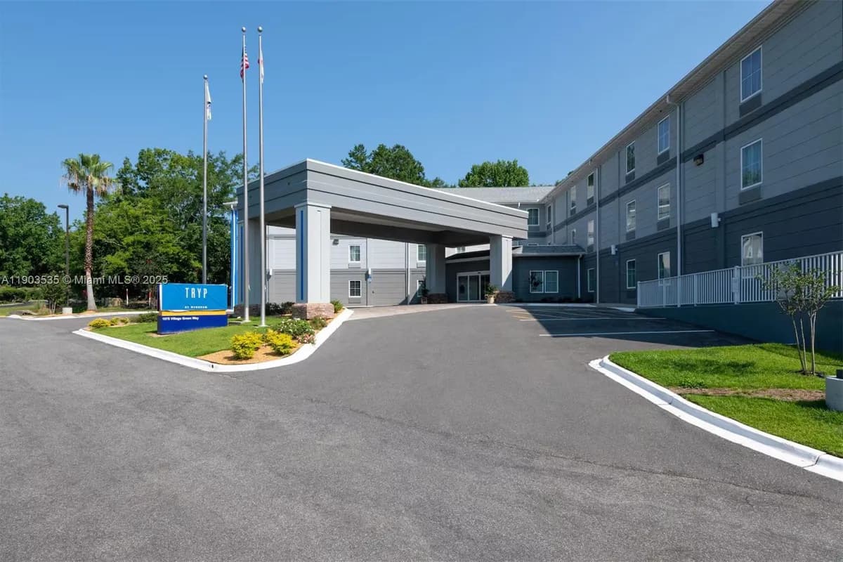 1978 Village Green Way, Tallahassee FL 32308