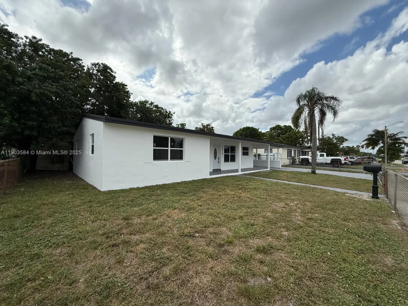 3010 NW 186th Ter, Miami Gardens FL 33056