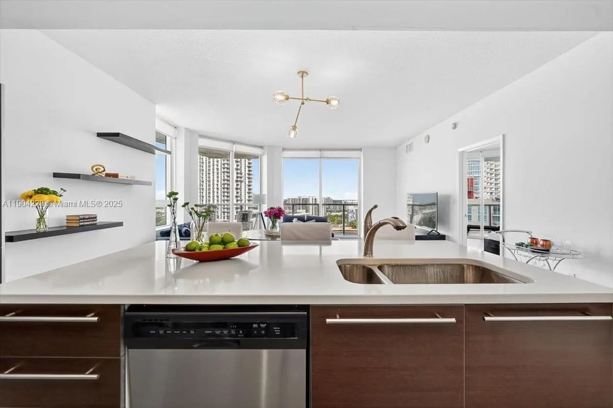 1900 N Bayshore Dr # 1518, Miami FL 33132