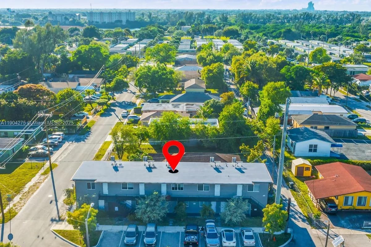 2201 Greene St, Hollywood FL 33020