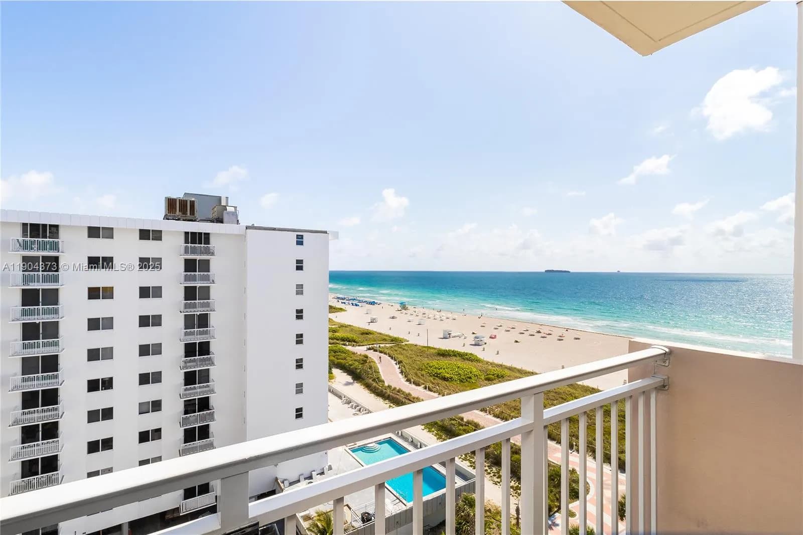 345 Ocean Dr # 1018, Miami Beach FL 33139