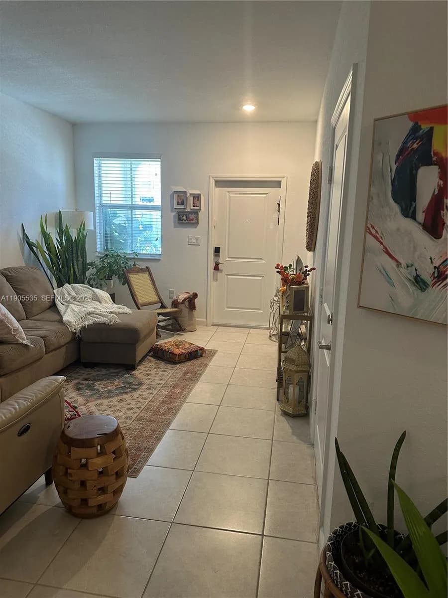 2615 SE 12th St, Homestead FL 33035