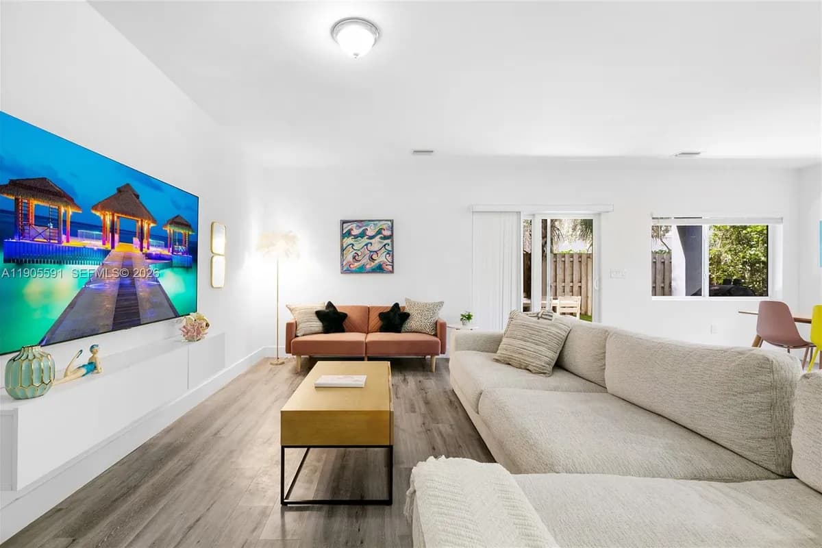 1123 NE 23rd Ter, Pompano Beach FL 33062