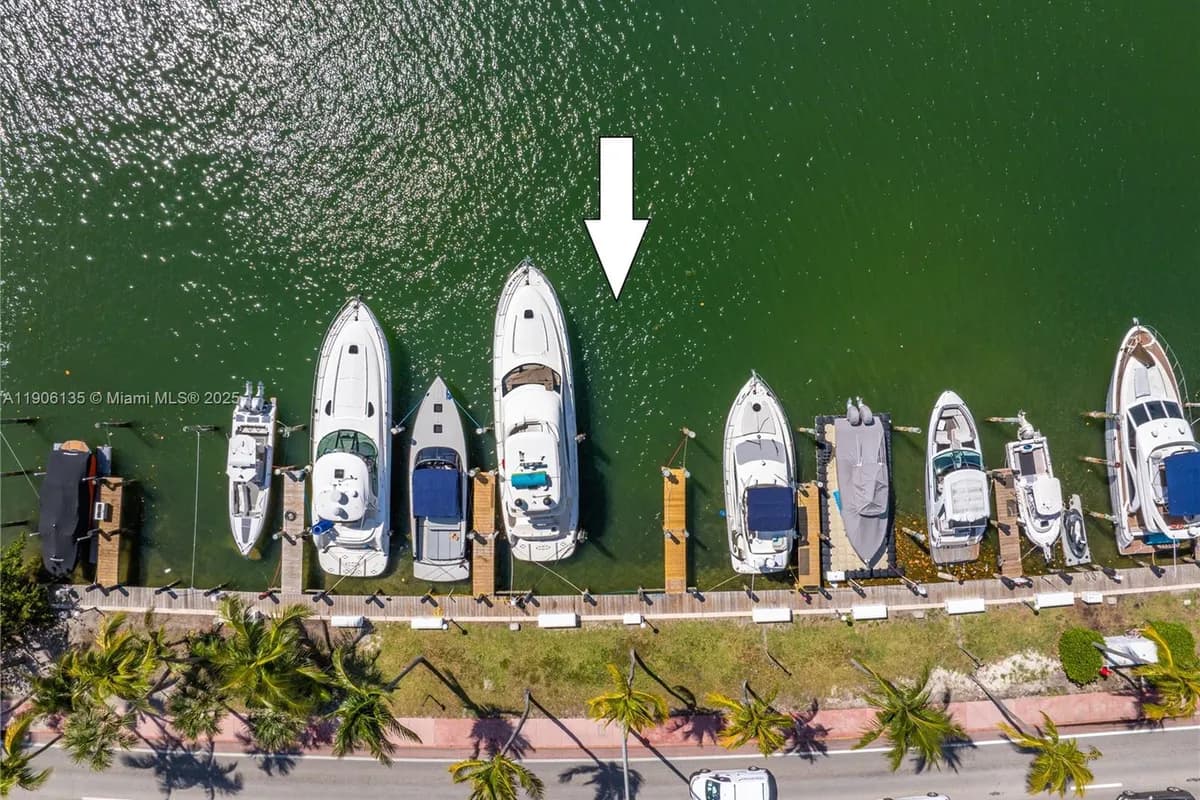 5005 Collins Ave, Miami Beach FL 33140