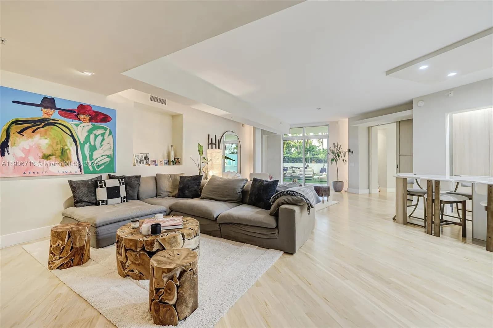 2001 Meridian Ave # 307, Miami Beach FL 33139