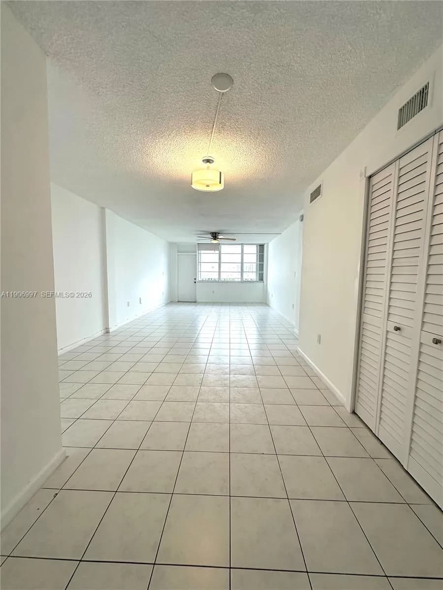 245 18th St # 801, Miami Beach FL 33139
