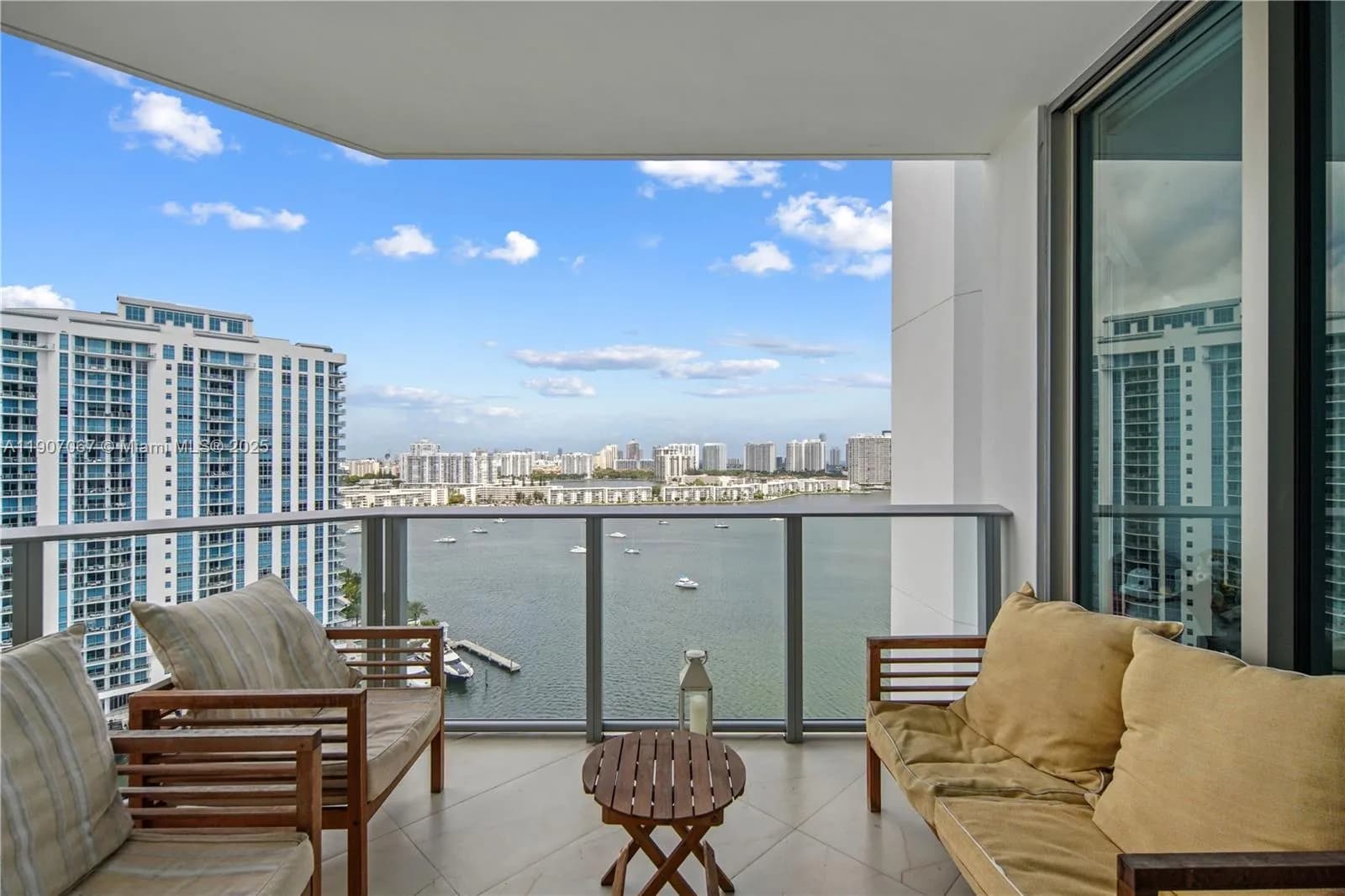 2 bedroom 2 bath for sale at 17111 Biscayne Blvd # 1805, North Miami Beach FL 33160