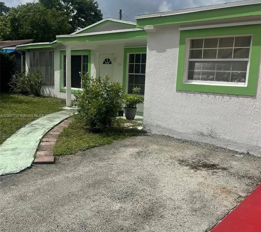 2141 NW 26th Ave, Fort Lauderdale FL 33311
