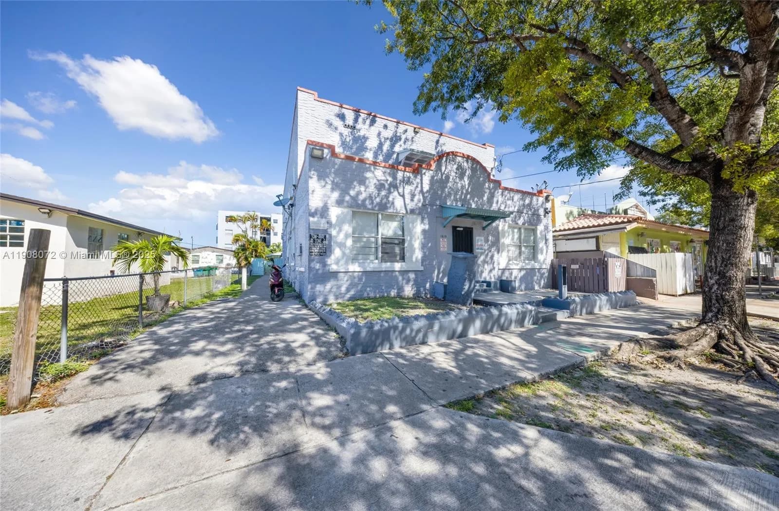 1619 SW 2nd St, Miami FL 33135