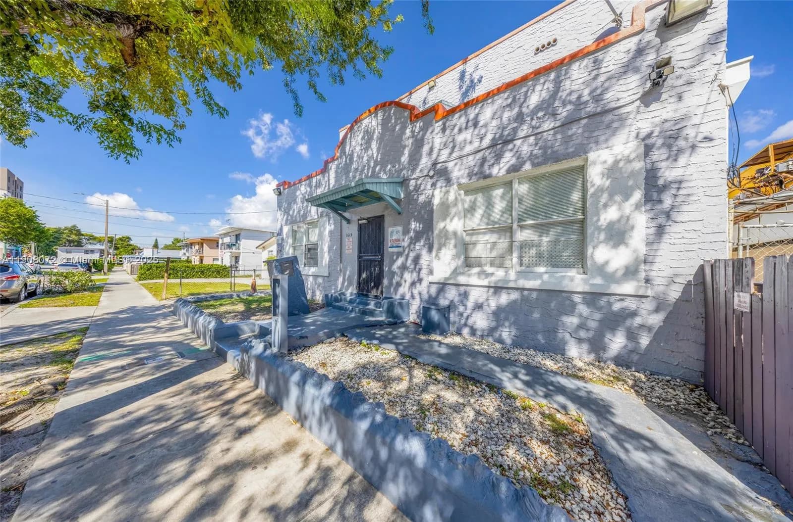 1619 SW 2nd St, Miami FL 33135
