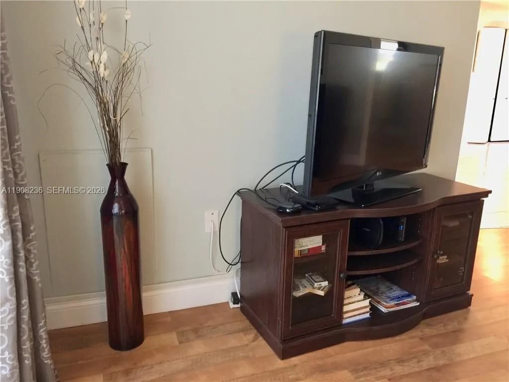 9080 Lime Bay Blvd # 104, Tamarac FL 33321