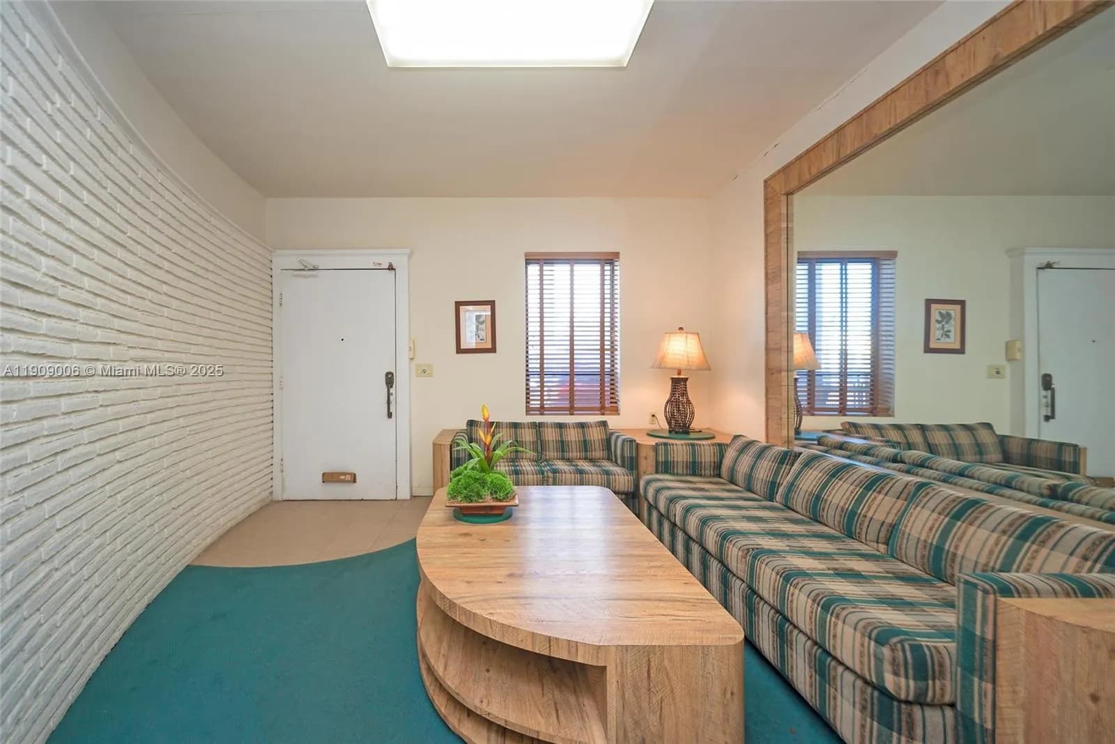 2138 Hollywood Blvd, Hollywood FL 33020