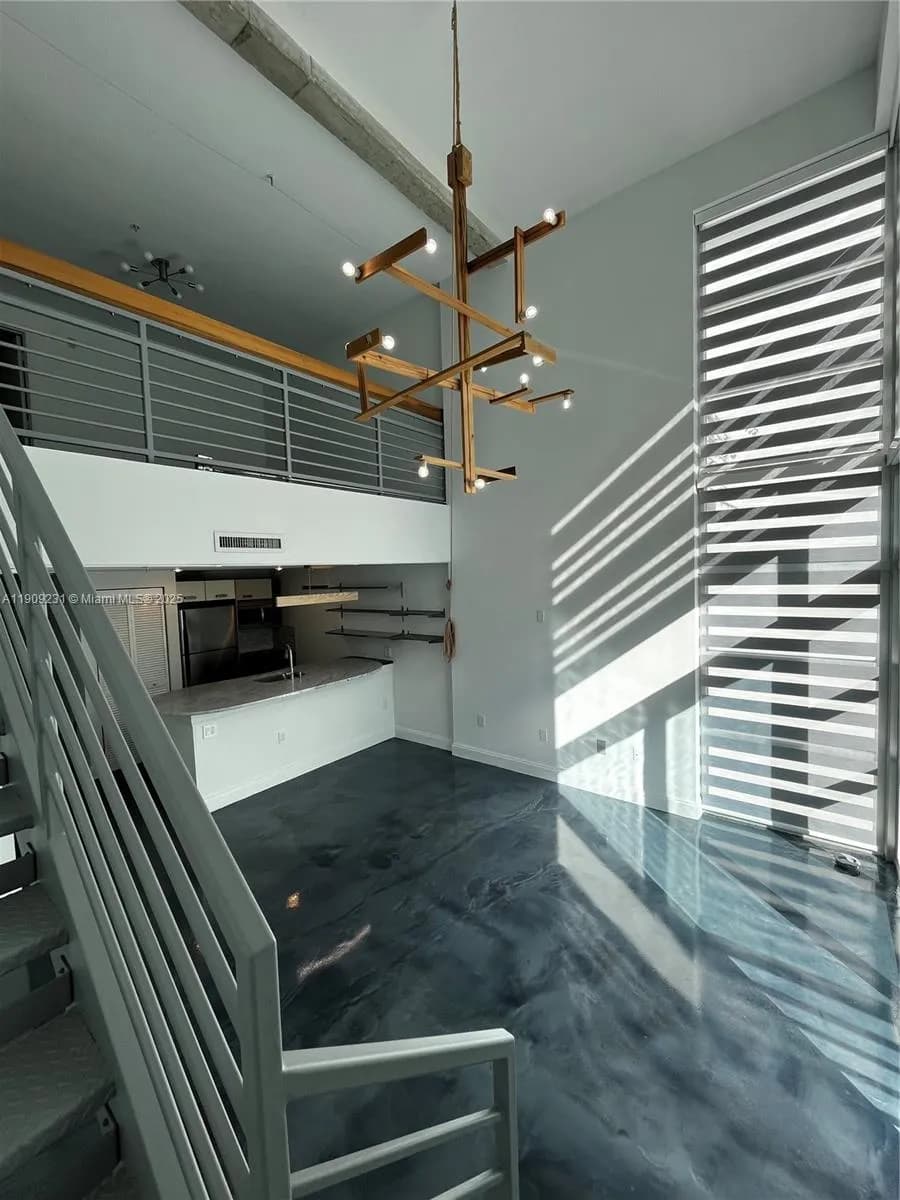 7744 Collins Ave # 17, Miami Beach FL 33141