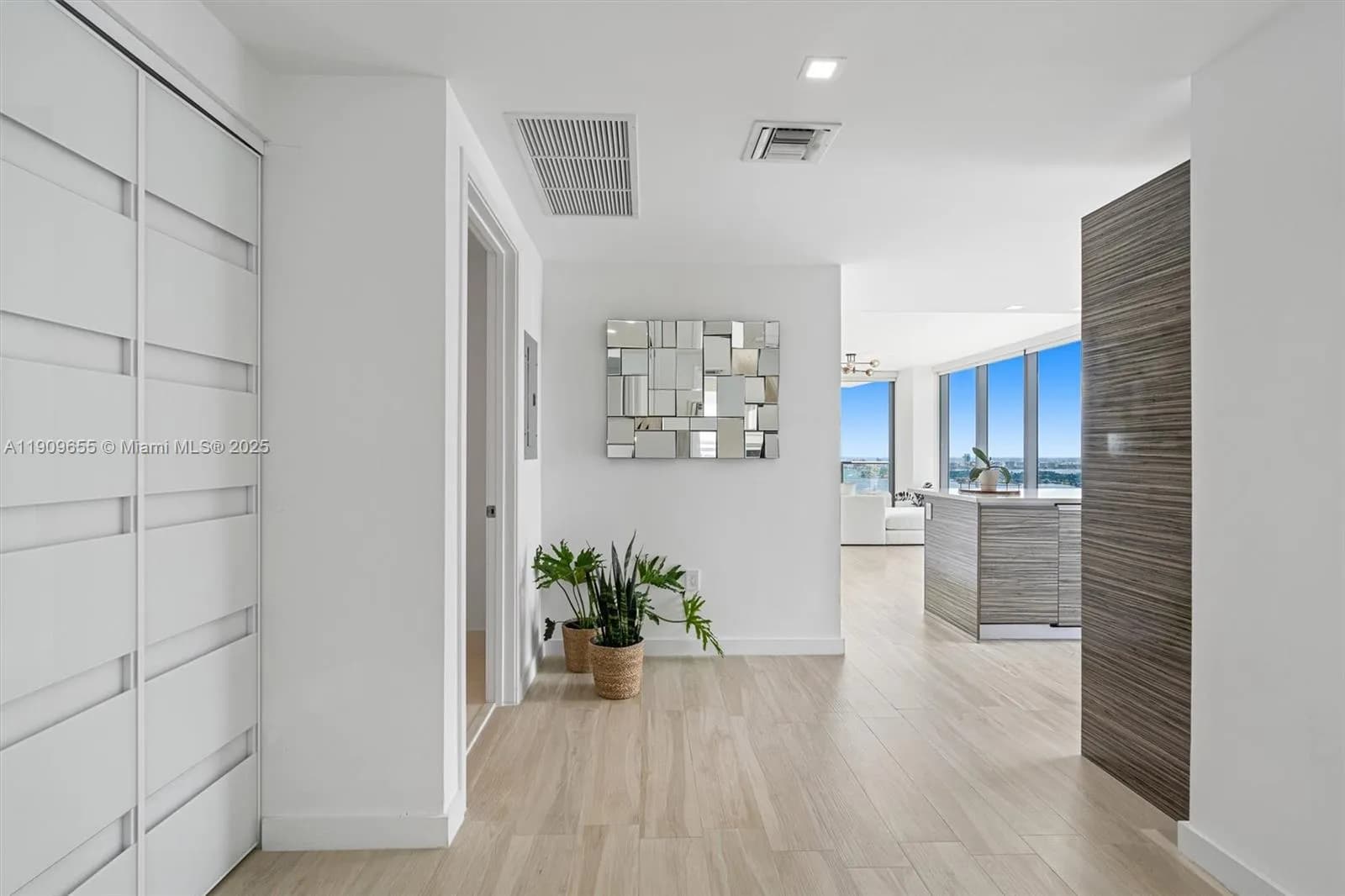 460 NE 28th St # 3508, Miami FL 33137