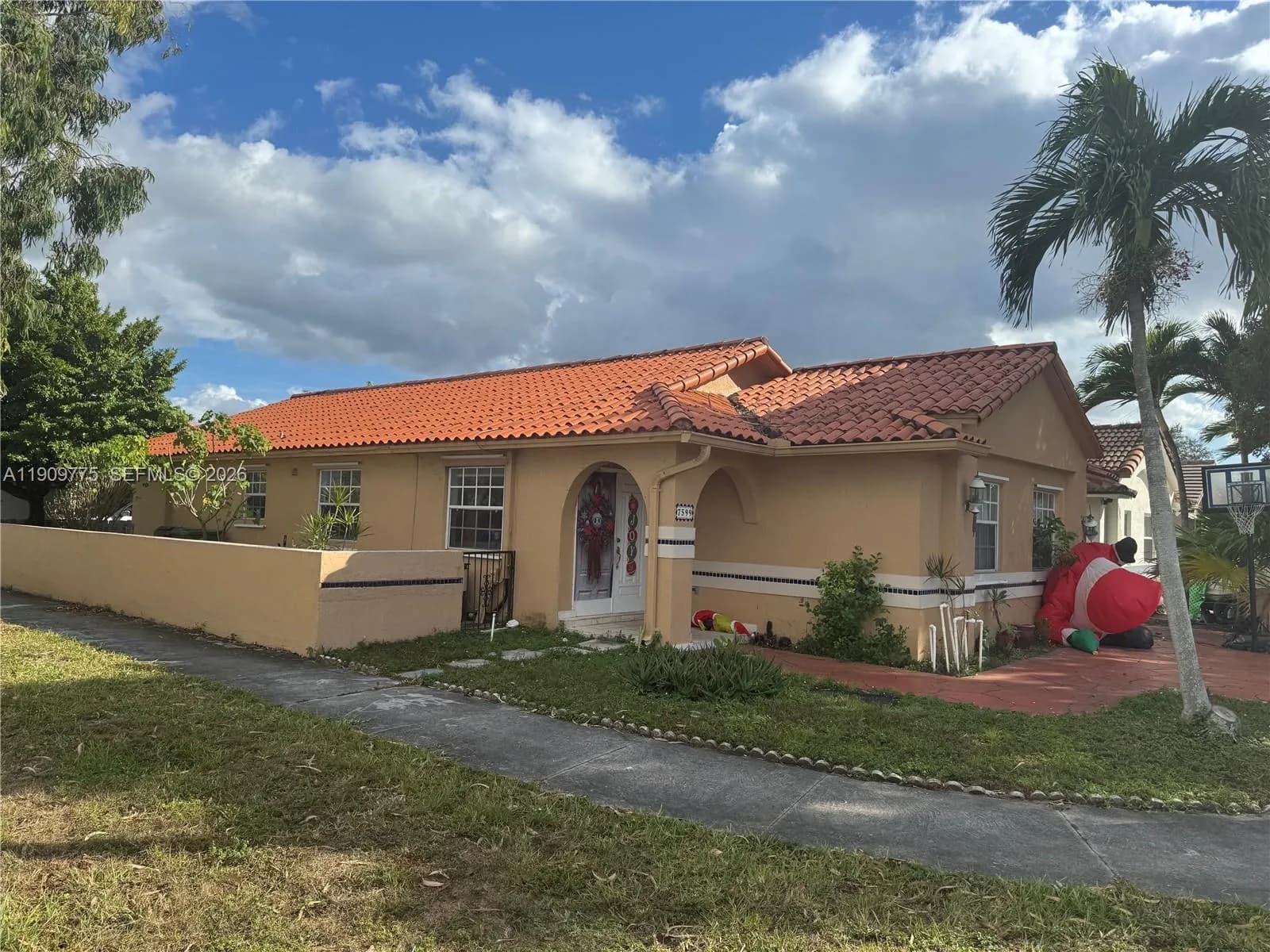 7599 W 4th Ct, Hialeah FL 33014