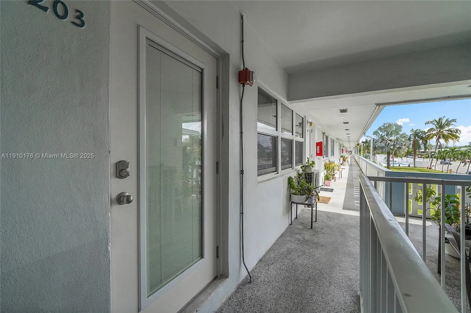 801 Atlantic Shores Blvd # 203, Hallandale Beach FL 33009