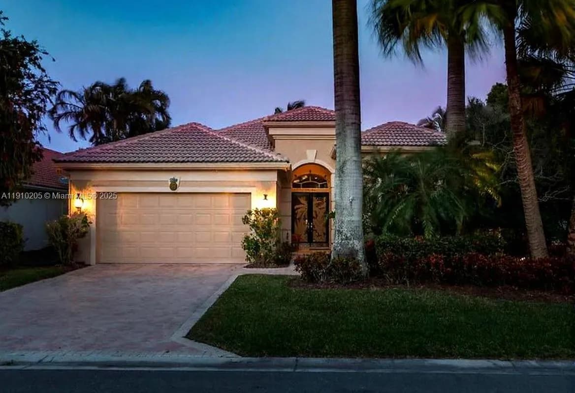 8155 Cypress Point Rd, West Palm Beach FL 33412