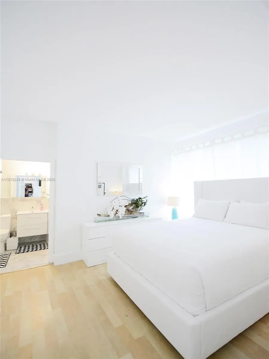 1342 Drexel Ave # 105, Miami Beach FL 33139