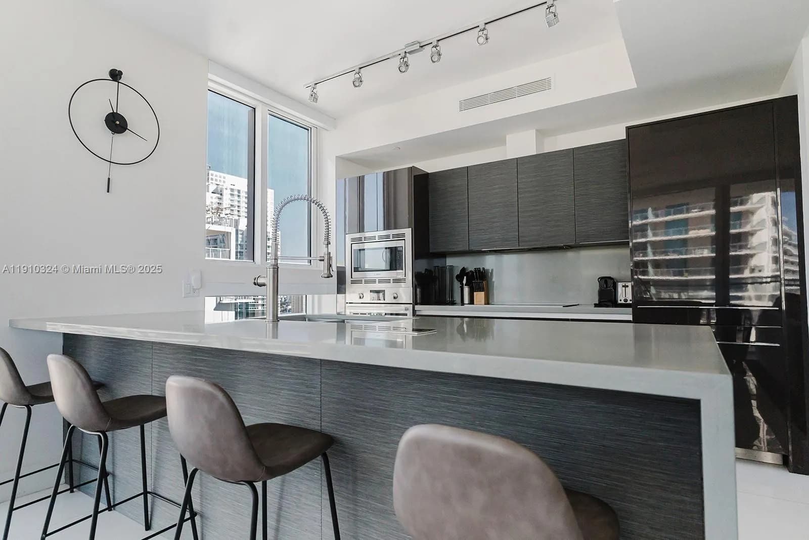 1080 Brickell Ave # 3309, Miami FL 33131