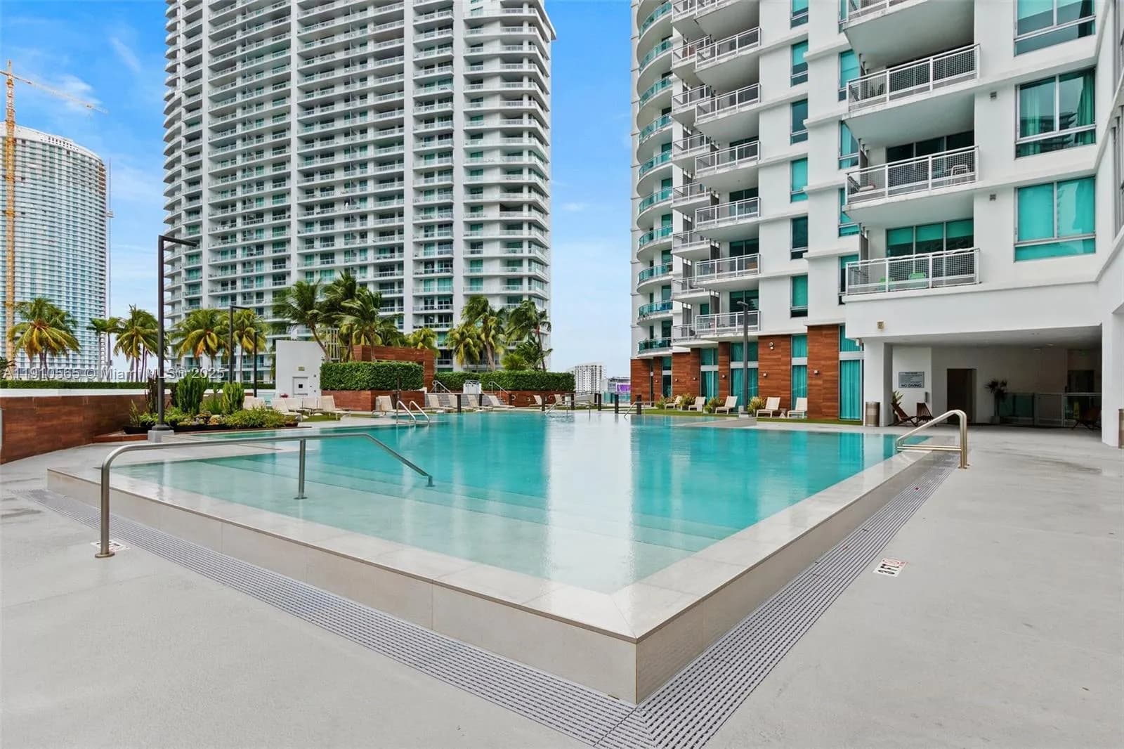350 S Miami Ave # 1805, Miami FL 33130