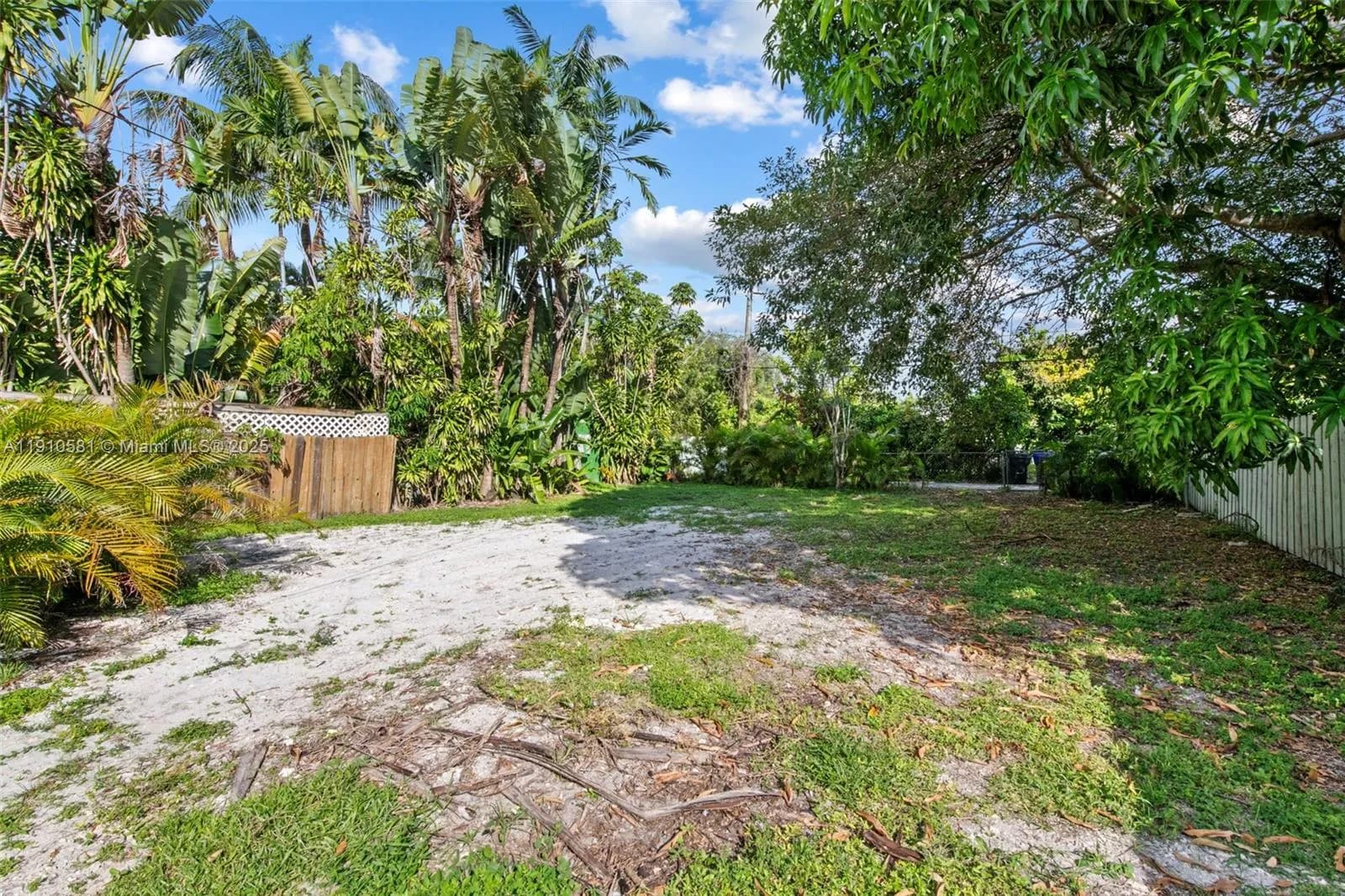 2231 Cleveland St, Hollywood FL 33020