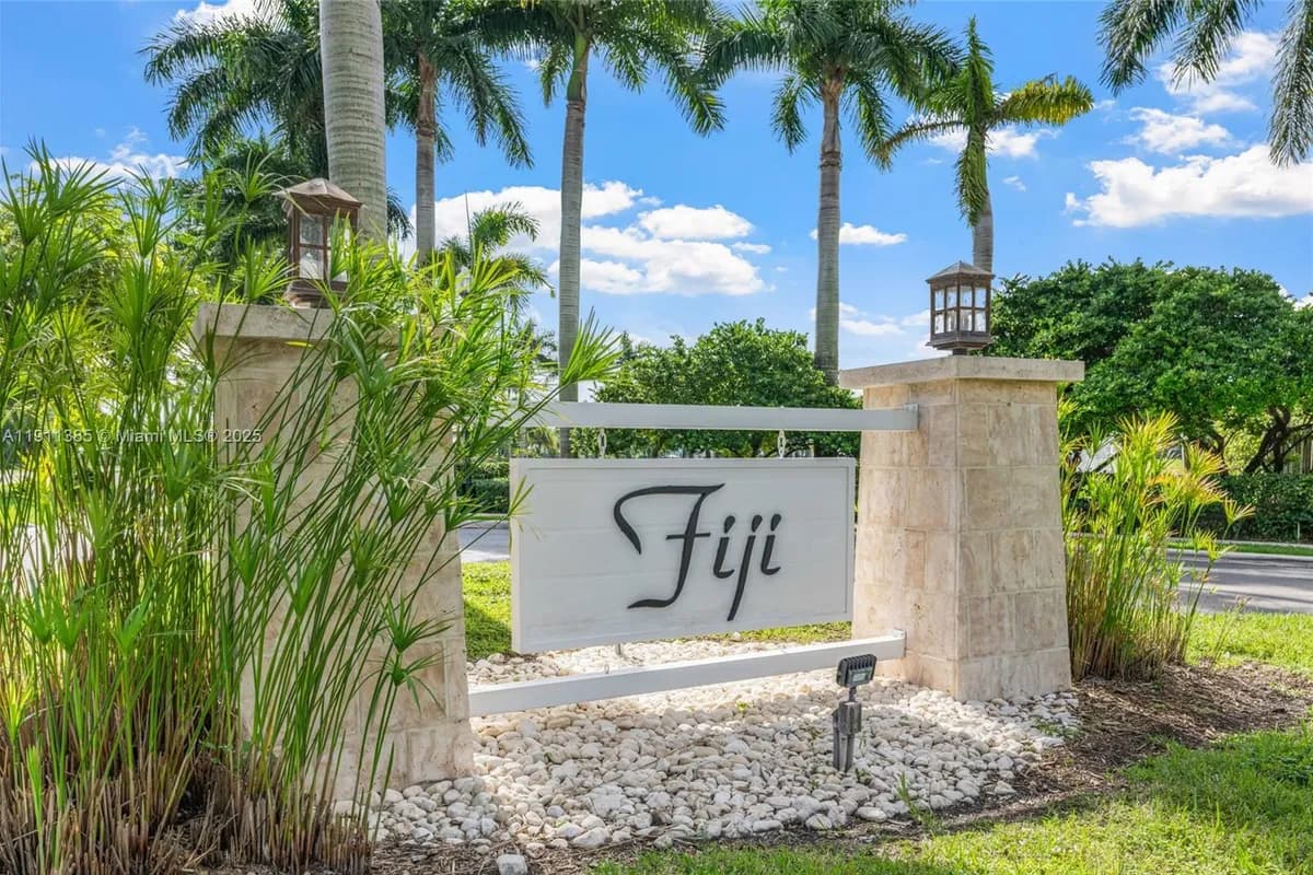 230 SE 29th Ave # 21, Homestead FL 33033