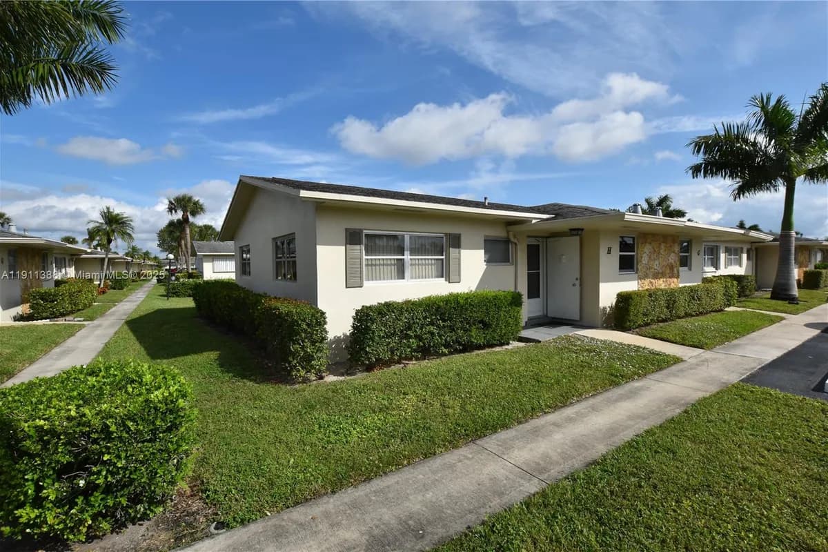 2765 E Emory Drive # H, West Palm Beach FL 33415