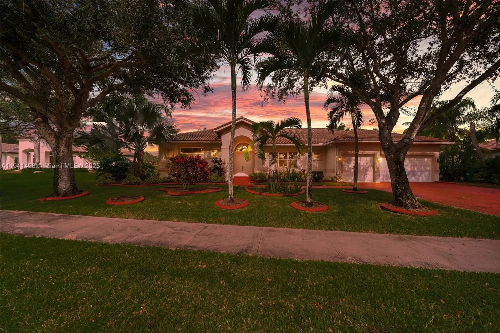 13875 SW 41st St, Davie FL 33330