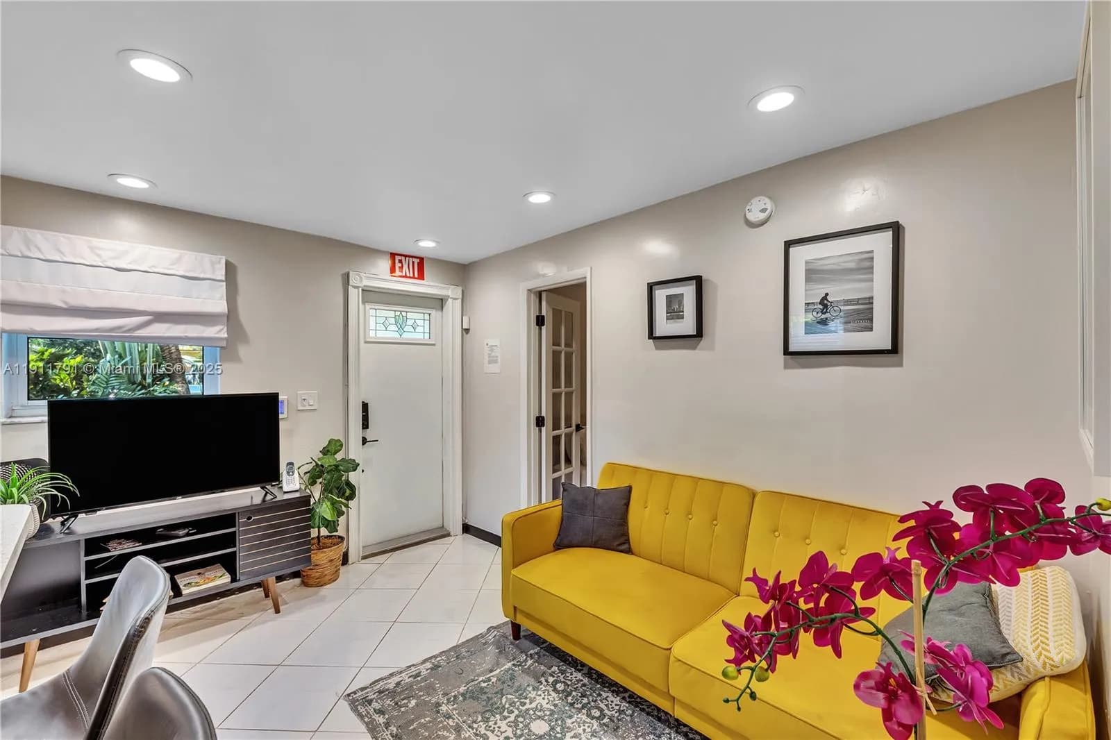 1947 Adams St, Hollywood FL 33020