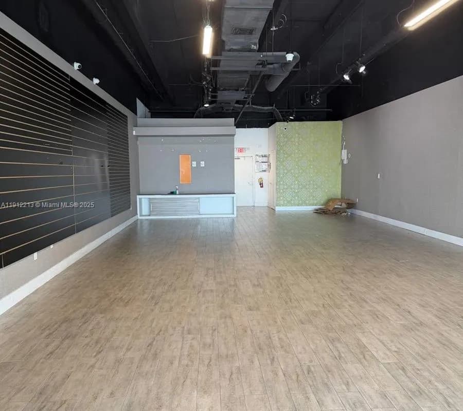 2621 NW 79th Ave, Doral FL 33122