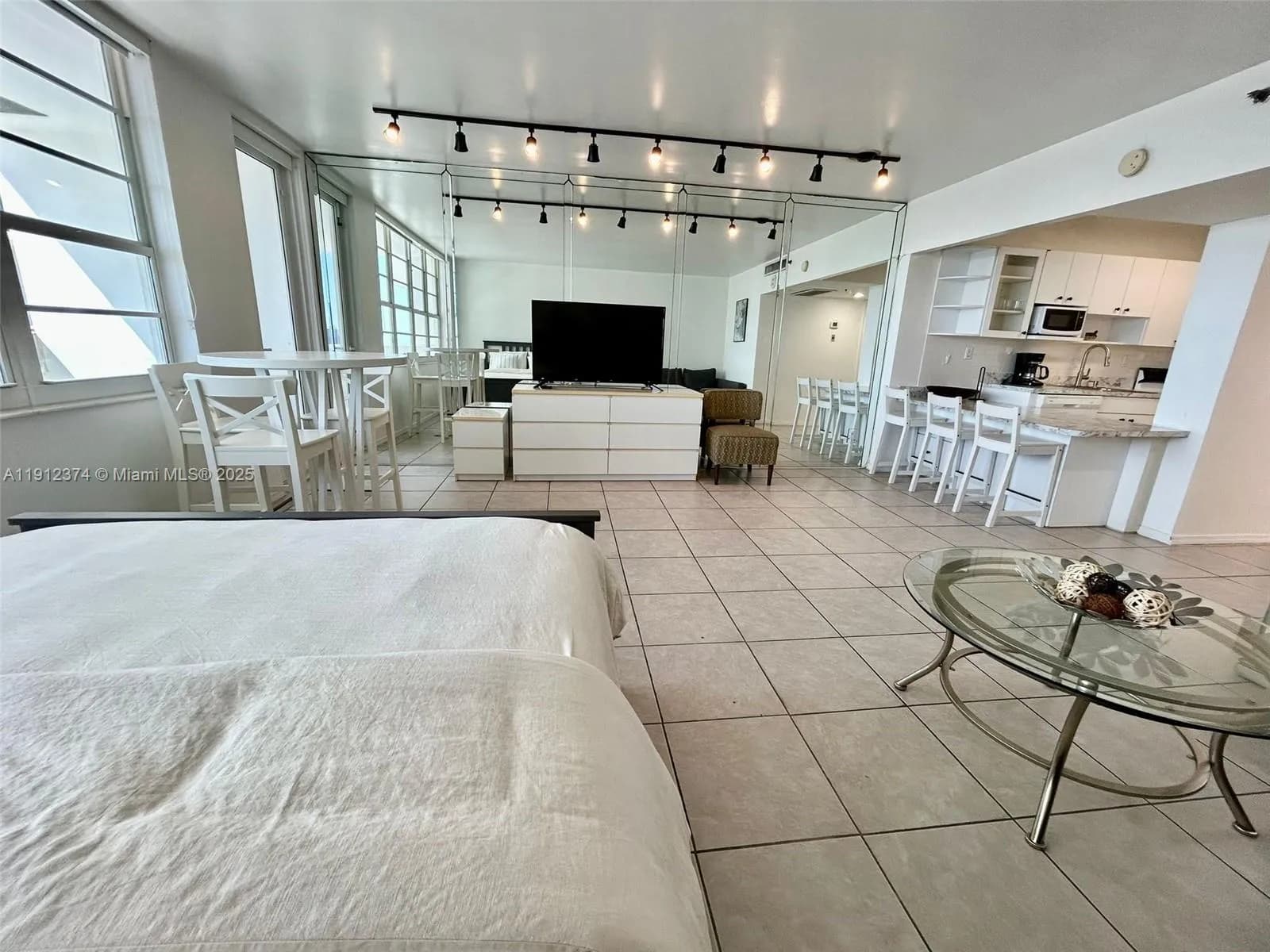 100 Lincoln Rd # 1220, Miami Beach FL 33139