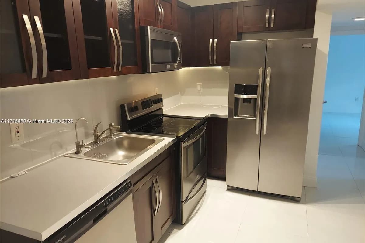 750 Pennsylvania Ave # 1, Miami Beach FL 33139