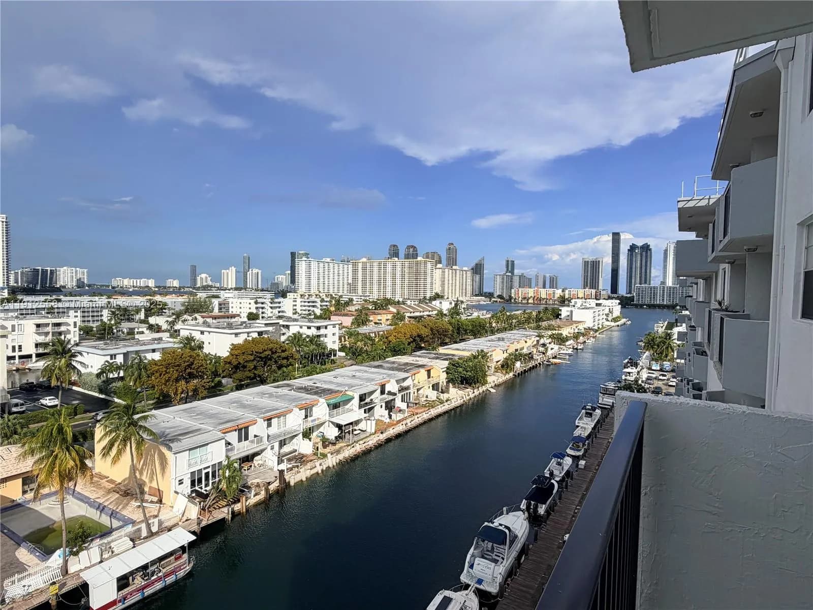 3 bedroom 2 bath for sale at 3703 NE 166th St # 910, North Miami Beach FL 33160