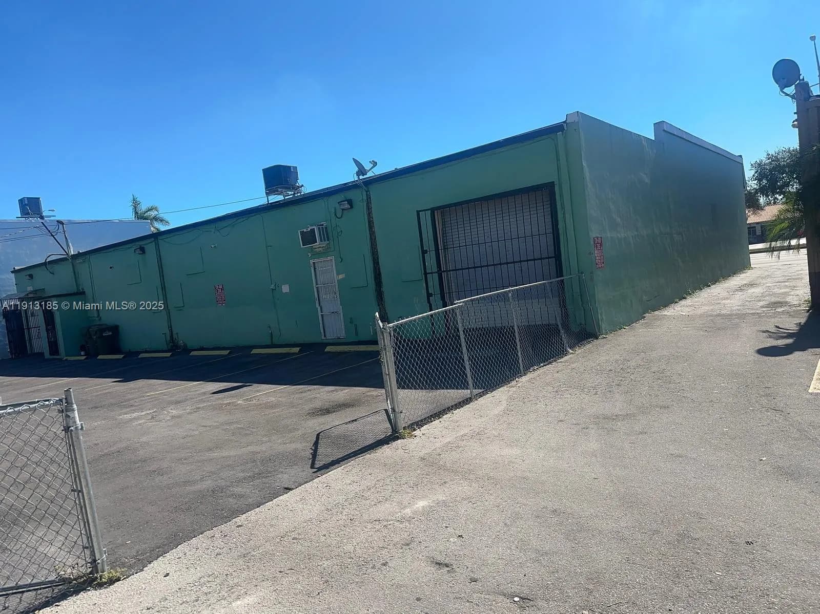 1051 NW 119th St, North Miami FL 33168