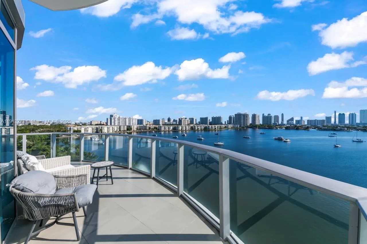 17301 Biscayne Blvd # 811, North Miami Beach FL 33160
