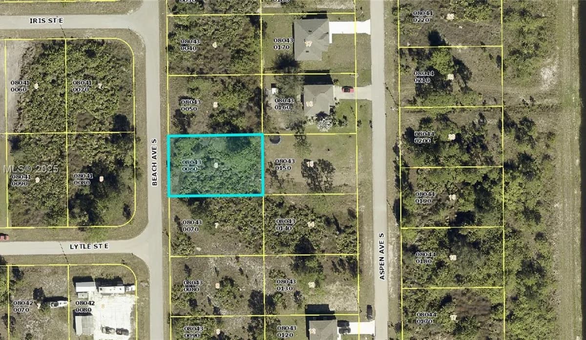 551 Beach Avenue, Lehigh Acres FL 33974
