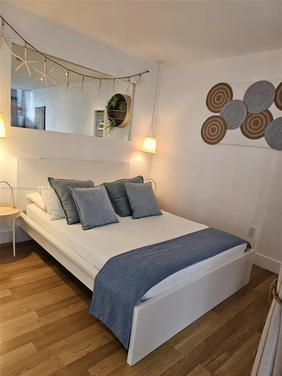 751 Collins Ave # 1, Miami Beach FL 33139