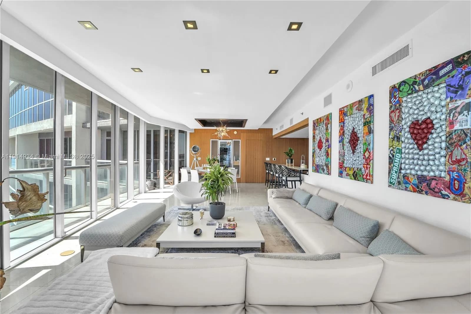 465 Brickell Ave # 1001, Miami FL 33131