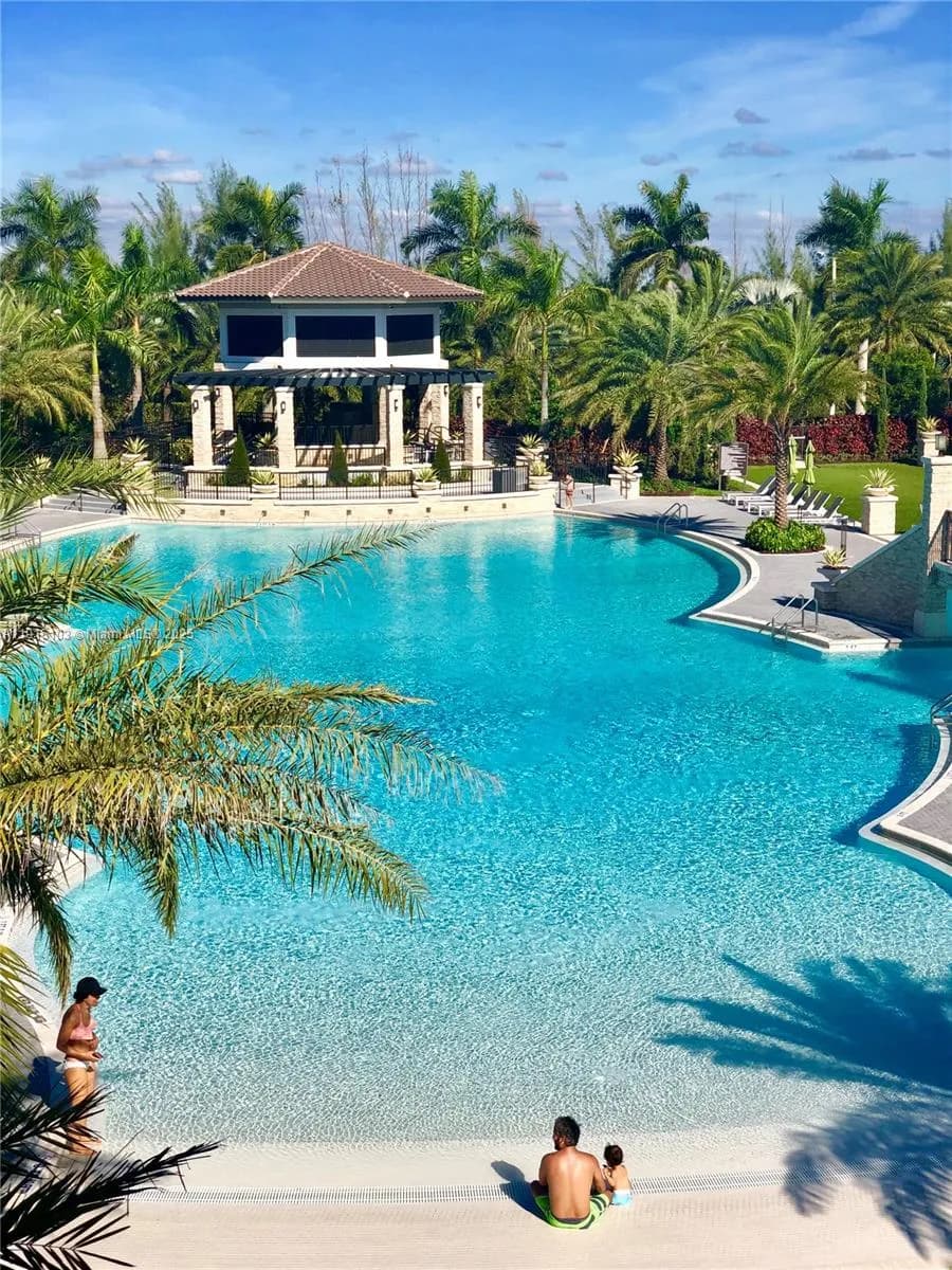 10597 NW 81st Ter, Doral FL 33178